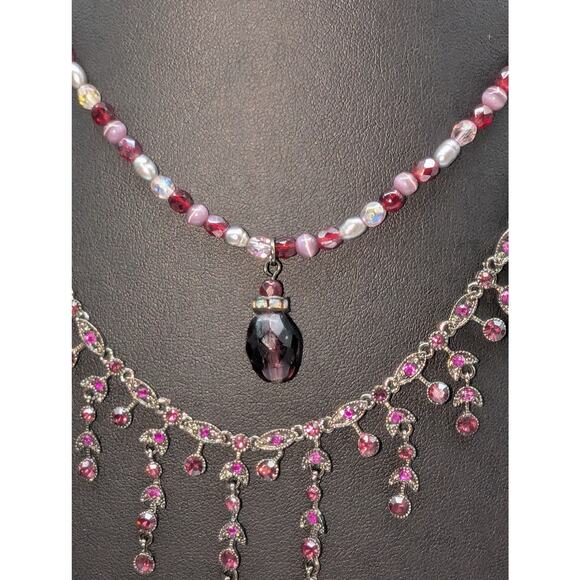 Mixed Lot of Crystal Rhinestone Bead 2 Necklaces 2 Bracelets & Dangle Earrings - Picture 3 of 10